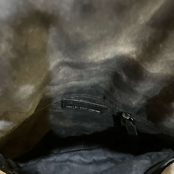 Marc by Marc Jacobs, Mini “New Q Perf Natasha’ Crossbody Bag in Leche Ivory - Picture 7 of 7